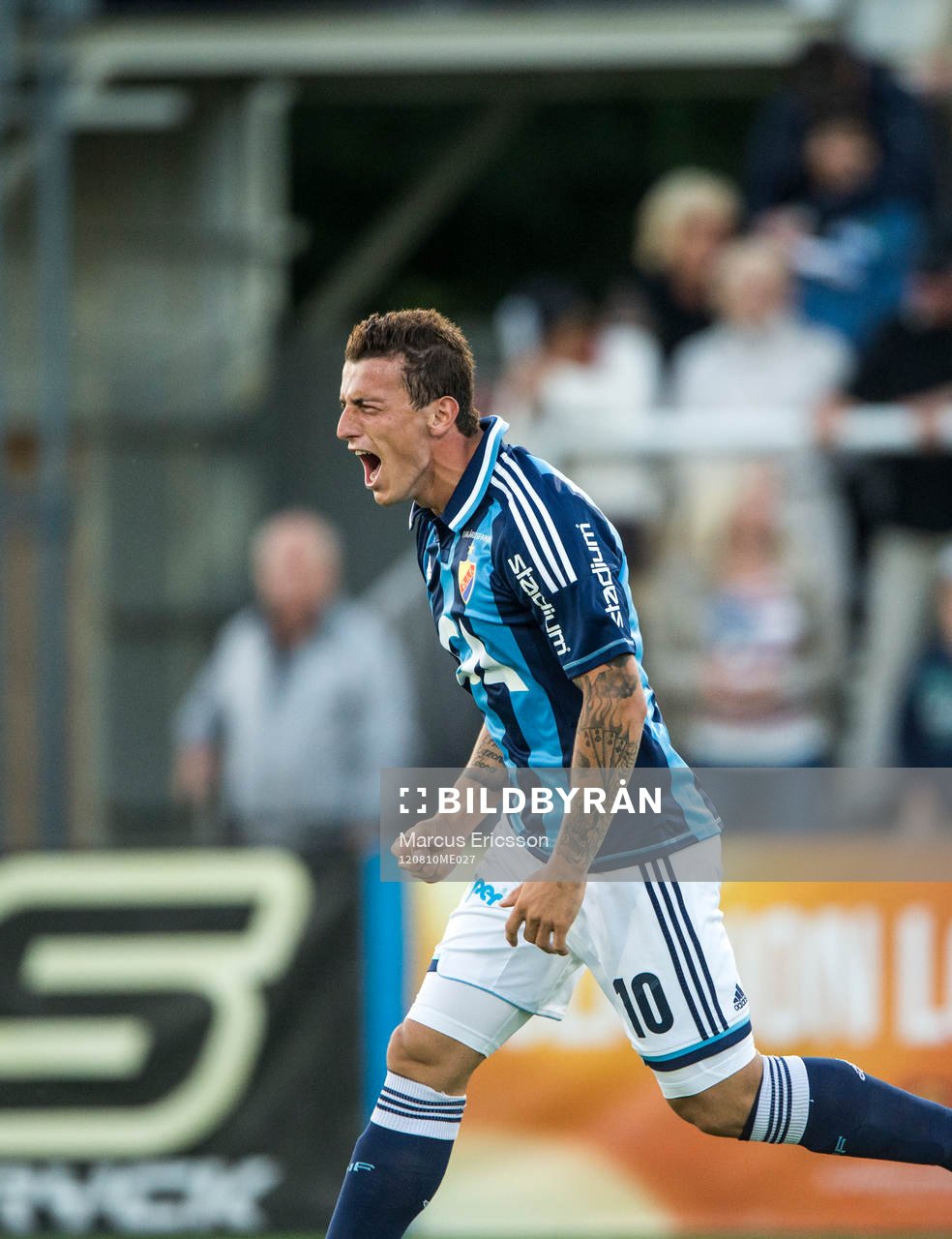Erton Fejzullahu, Djurgården tar emot boll, fintar Daniel