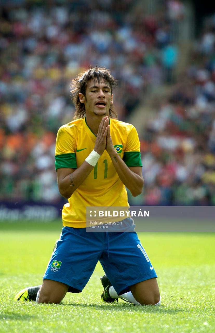 Neymar, Brasilien deppar