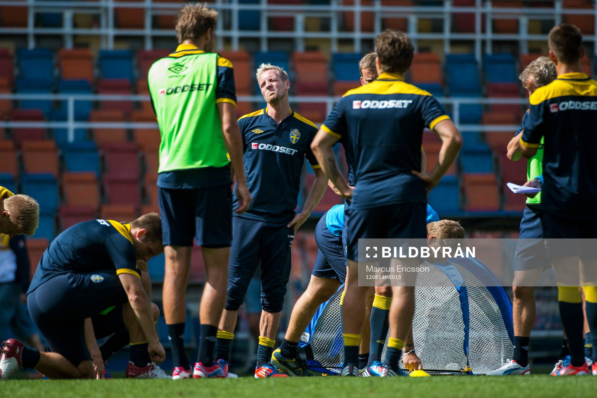 Sverige träning på Råsunda. Christian Wilhelmsson har ont