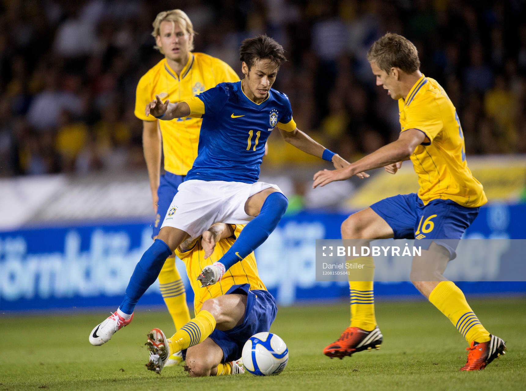 Neymar, Brasilien. Ola Toivonen, Pontus Wernbloom, Sverige