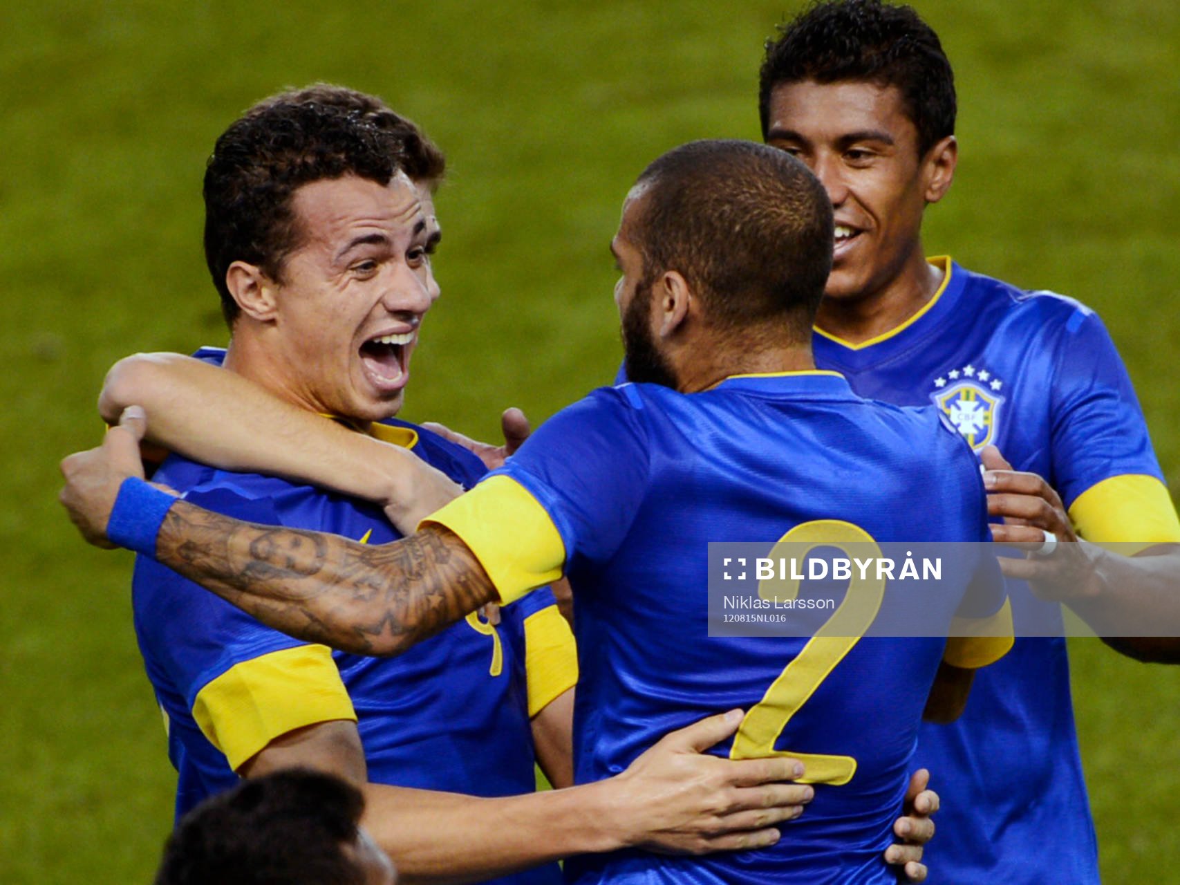 Leandro Damiao, Daniel Alves, Brasilien jubel, 1-0