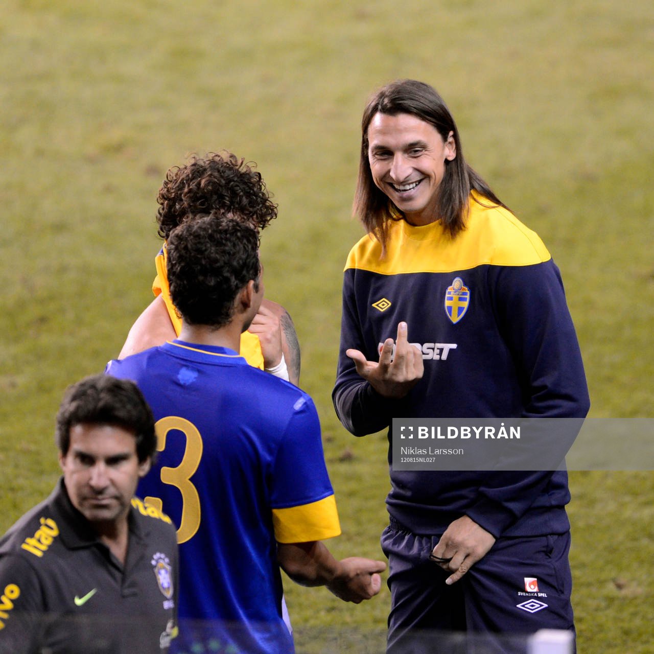 Zlatan Ibrahimovic, Sverige samtalar med sin blivande