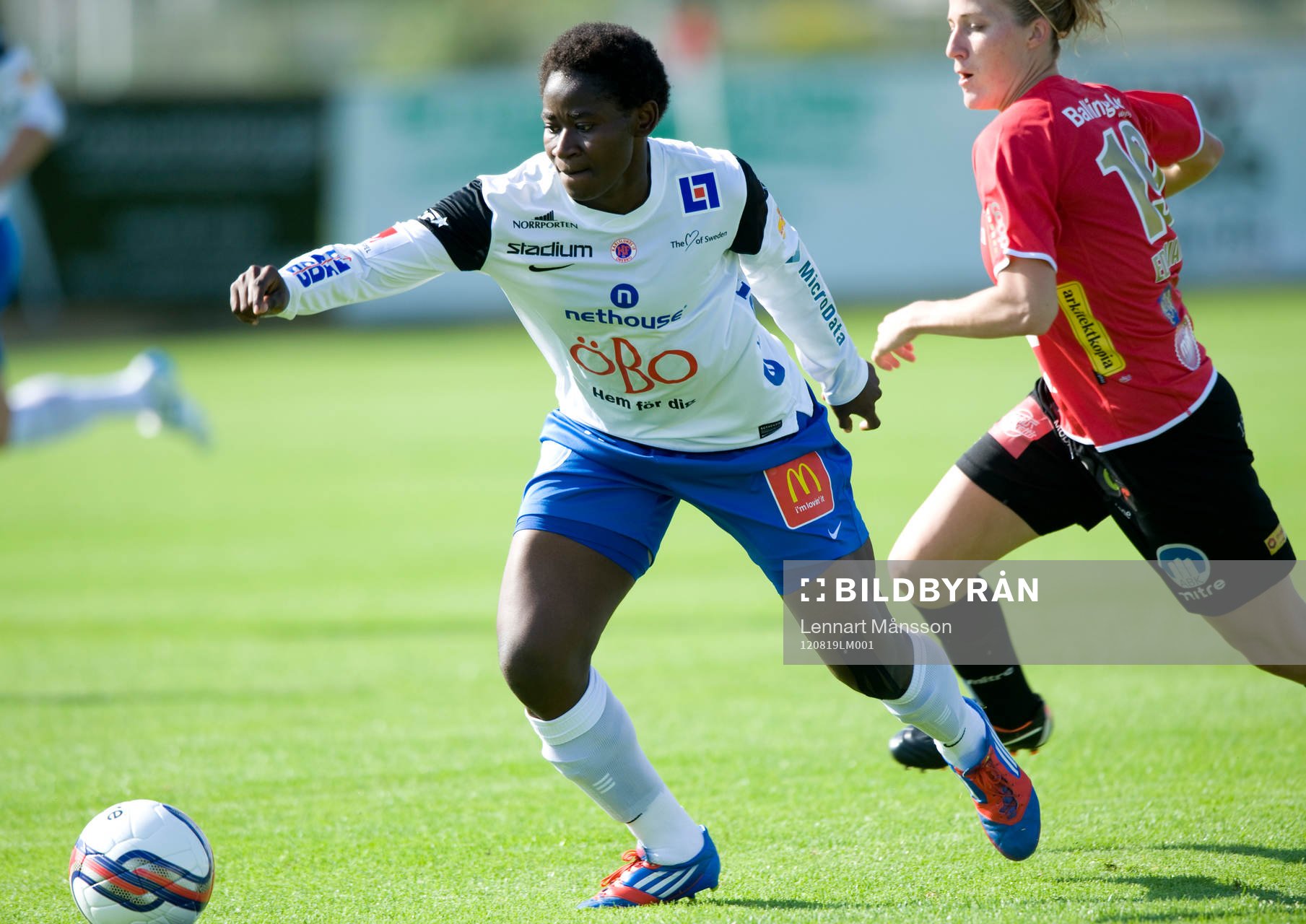 Sarah Michael, Örebro och Rebecca Edwards, Kristianstad