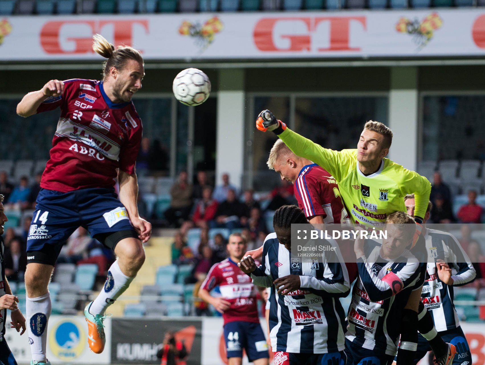 Emil Karlsson, Örgryte, Mirza Selimovic, målvakt