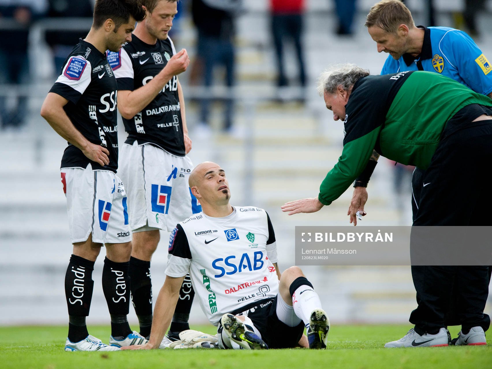 Målvakten Gerhard Andersson, Brage, skadades och fick utgå