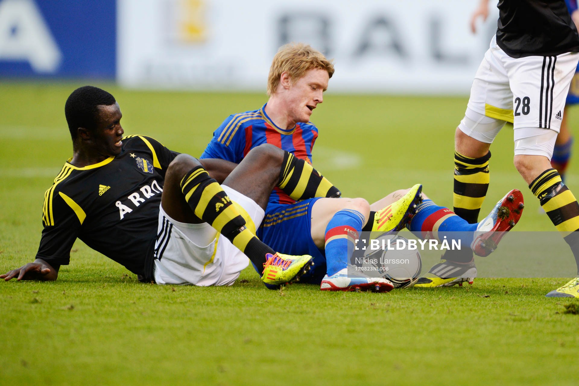 Kwame Amponsah Karikari, AIk intrasslad i Rasmus Elm, Moskva