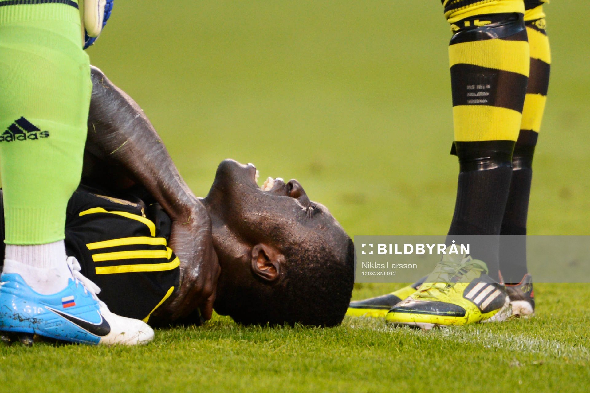 Kwame Amponsah Karikari, AIK, skada, smärta