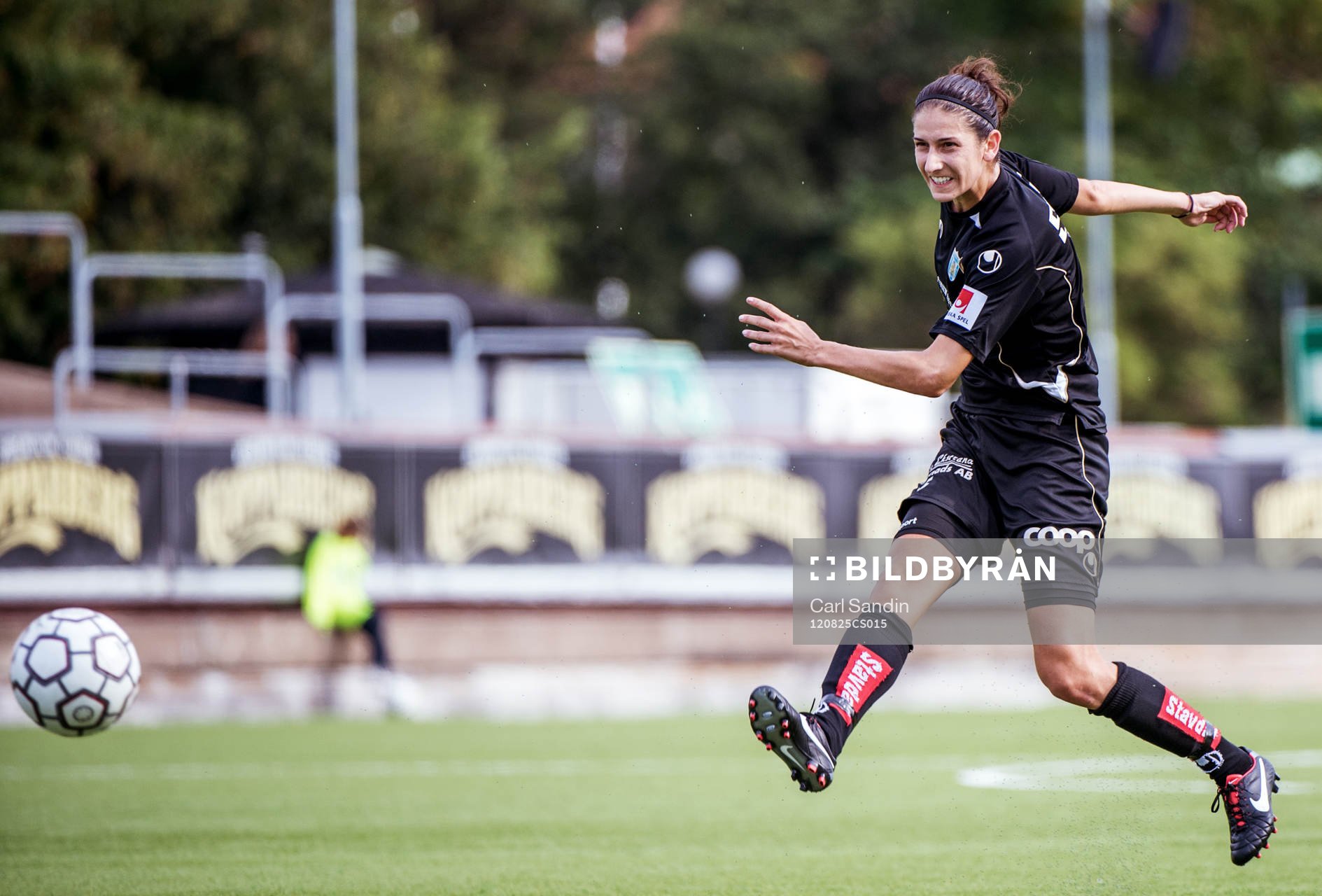 Yael Averbuch, Göteborg
