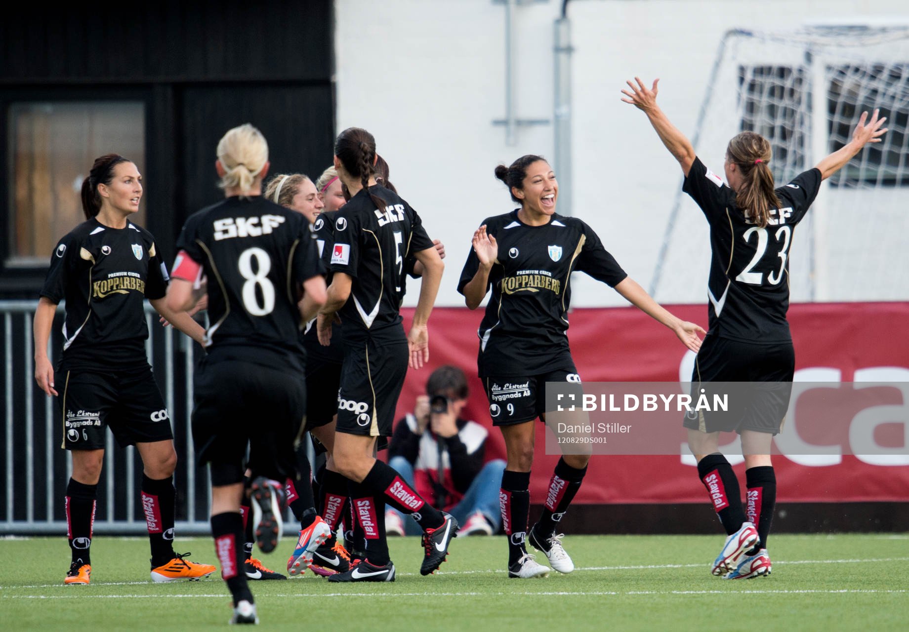 Christen Press, Göteborg, gör 1-0, jubel