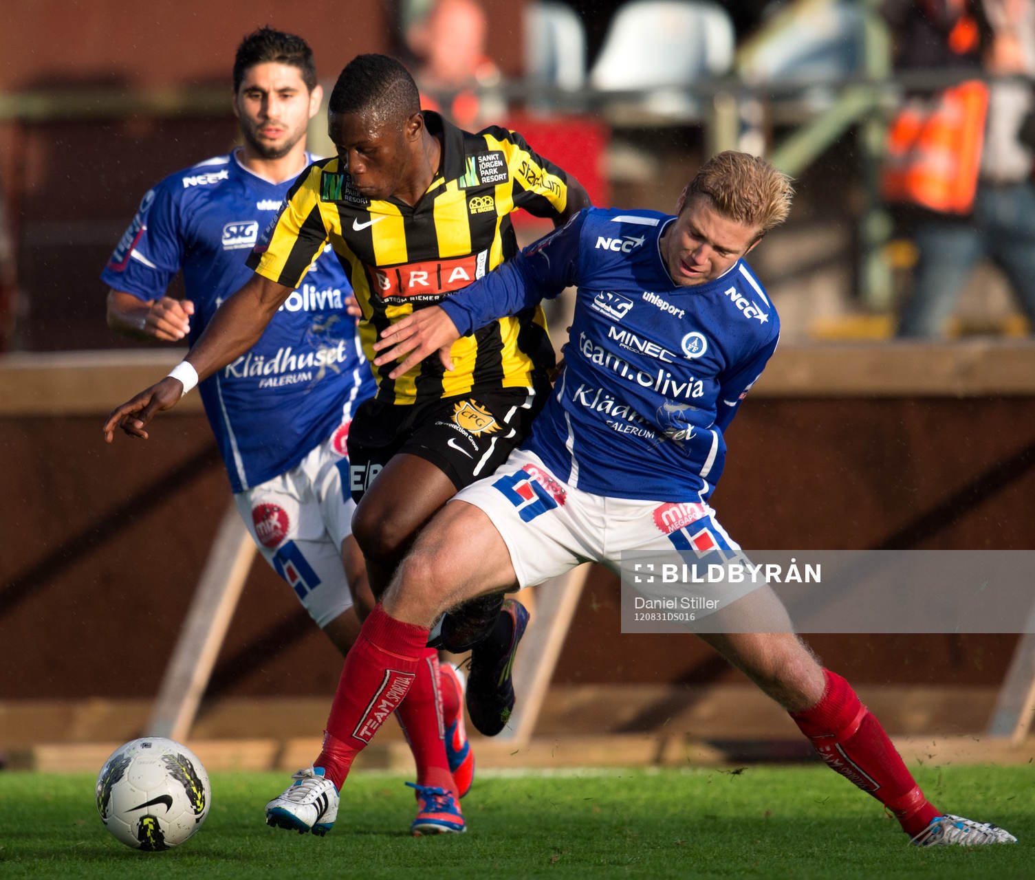 Waris Majeed, Häcken. Anton Tinnerholm, Åtvidaberg