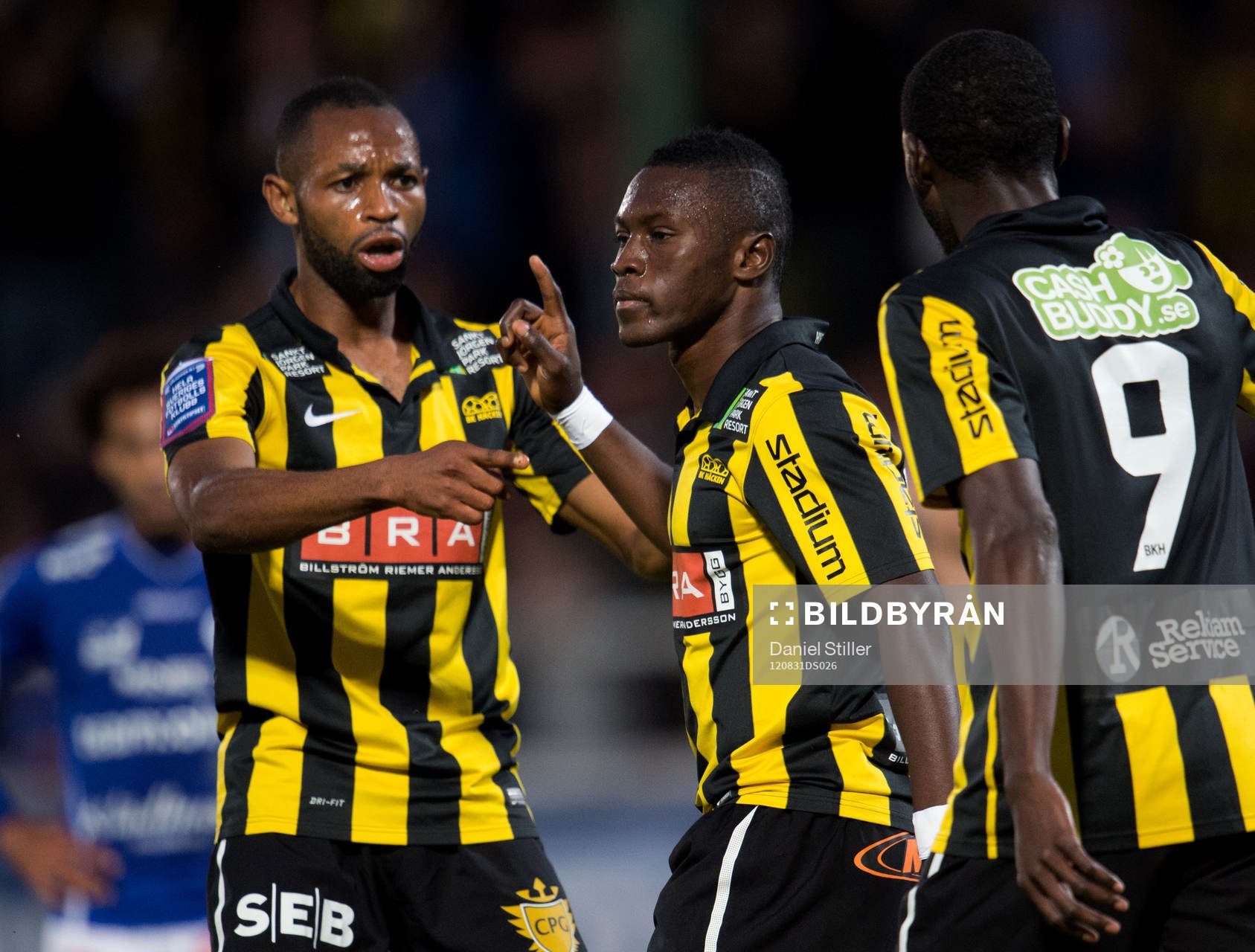 Waris Majeed, Häcken, gör 2-1, jubel René Makondele