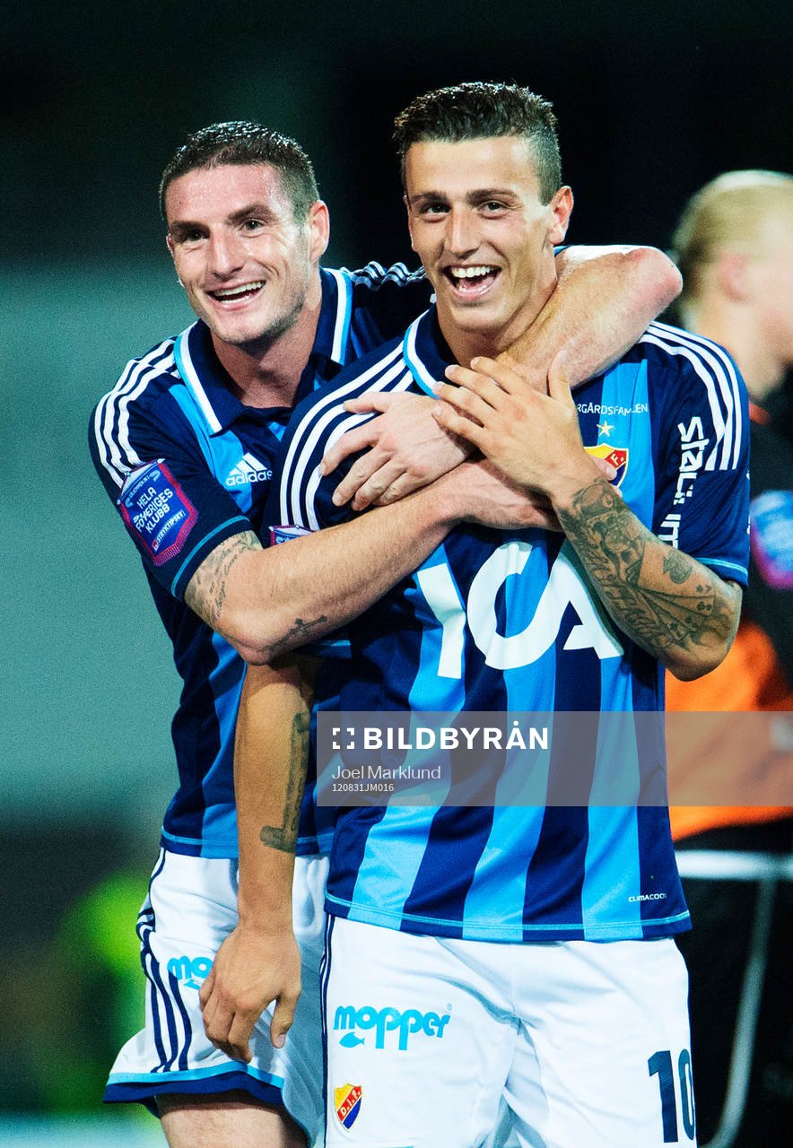 James Keene och Erton Fejzullahu, Djurgården, kramar om