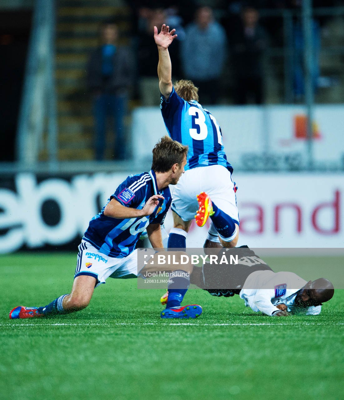 Philip Hellquist och Simon Tibbling, Djurgården, stoppar