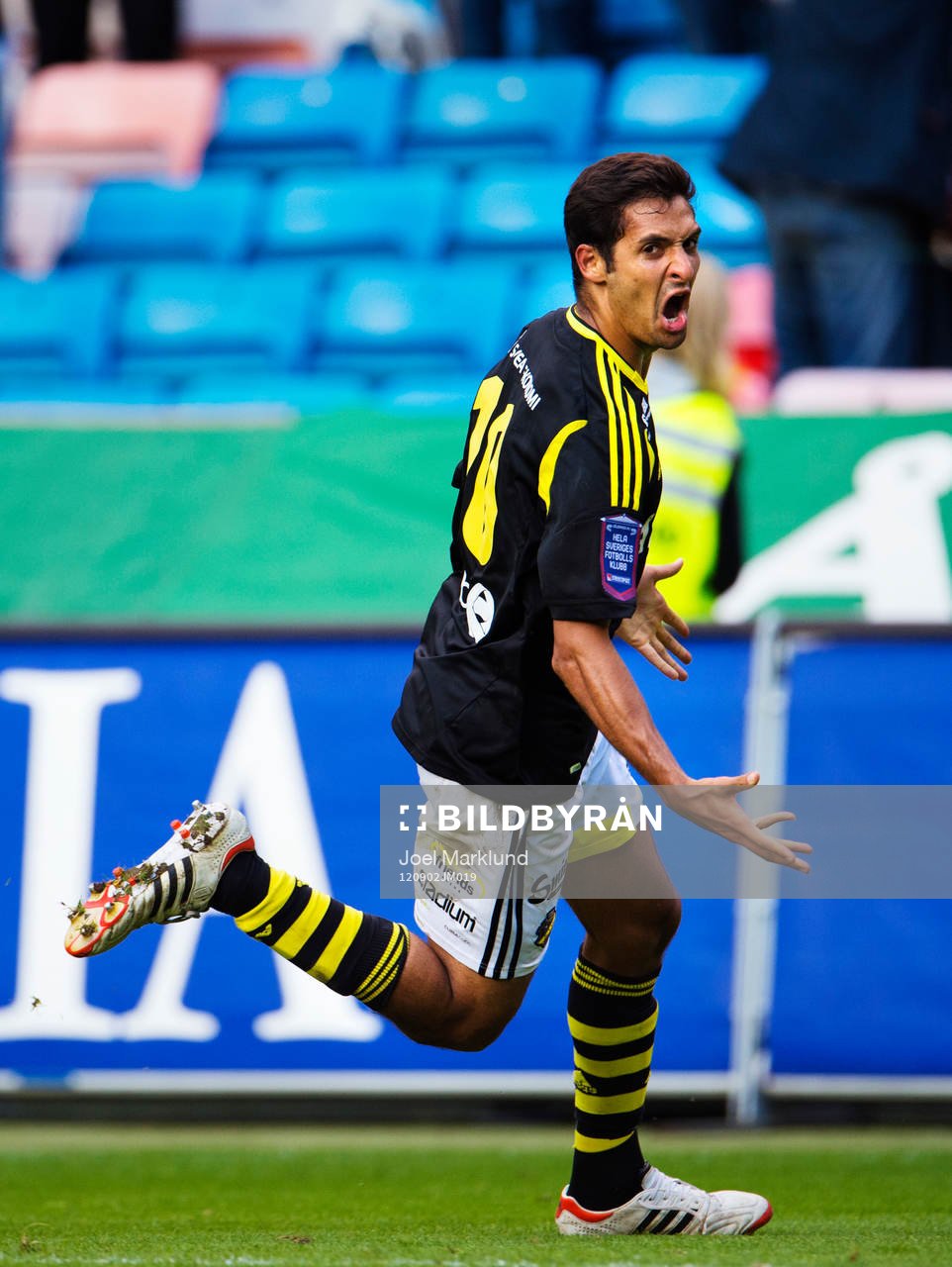 Fotboll, Allsvenskan, AIK - Helsingborg: Celso Borges, AIK, jublar efter att ha gjort matchavgörande 2-1.