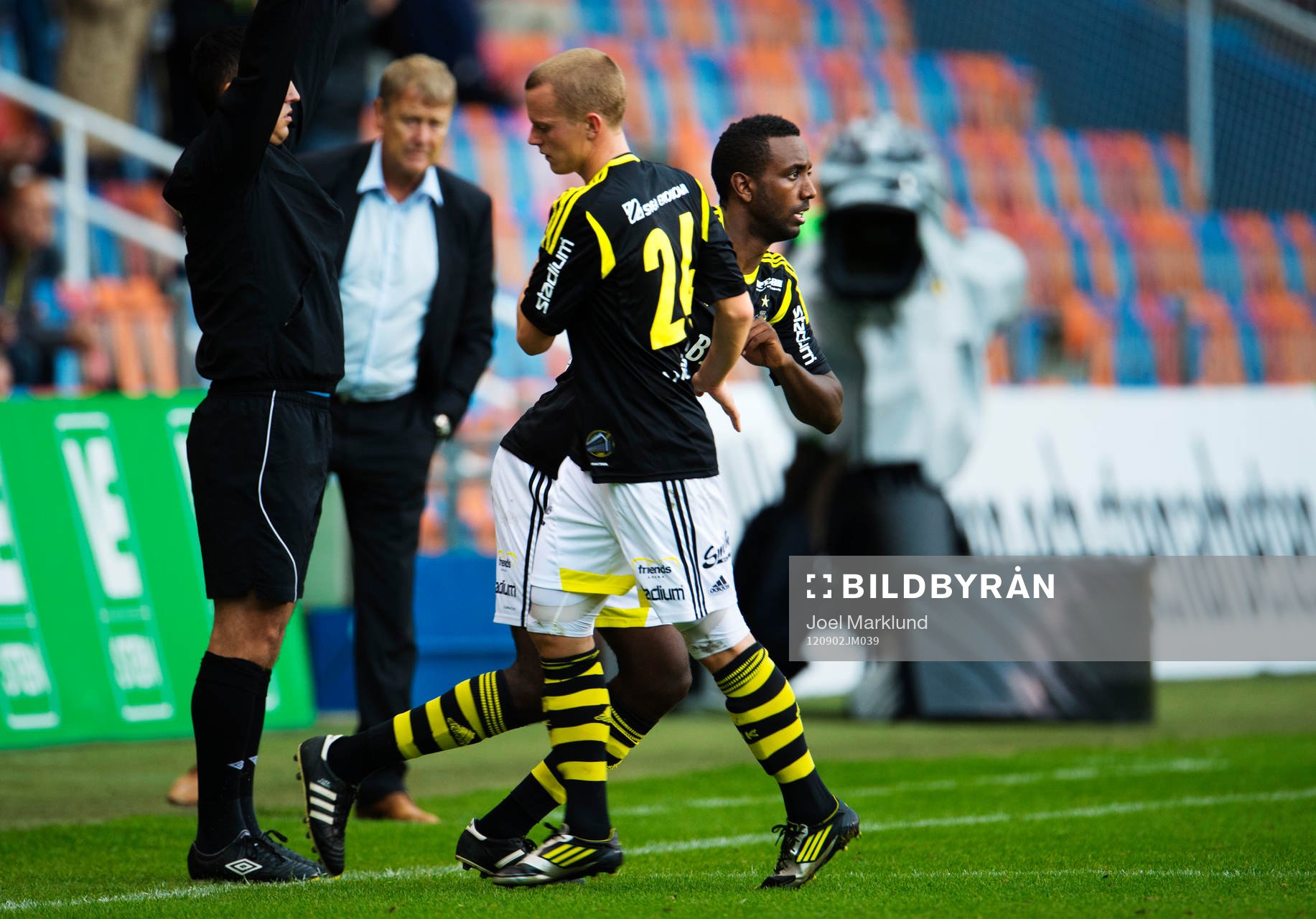 Daniel Gustavsson byts ut mot Henok Goitom, AIK