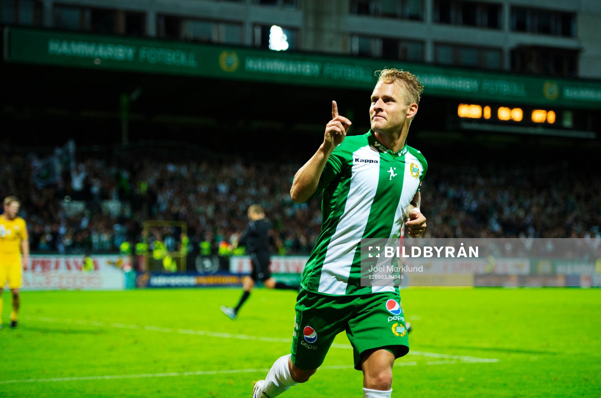 Fotboll, Superettan, Hammarby - Ängelholm: Erik Sundin, Hammarby, jublar efter sitt 2-0-mål.