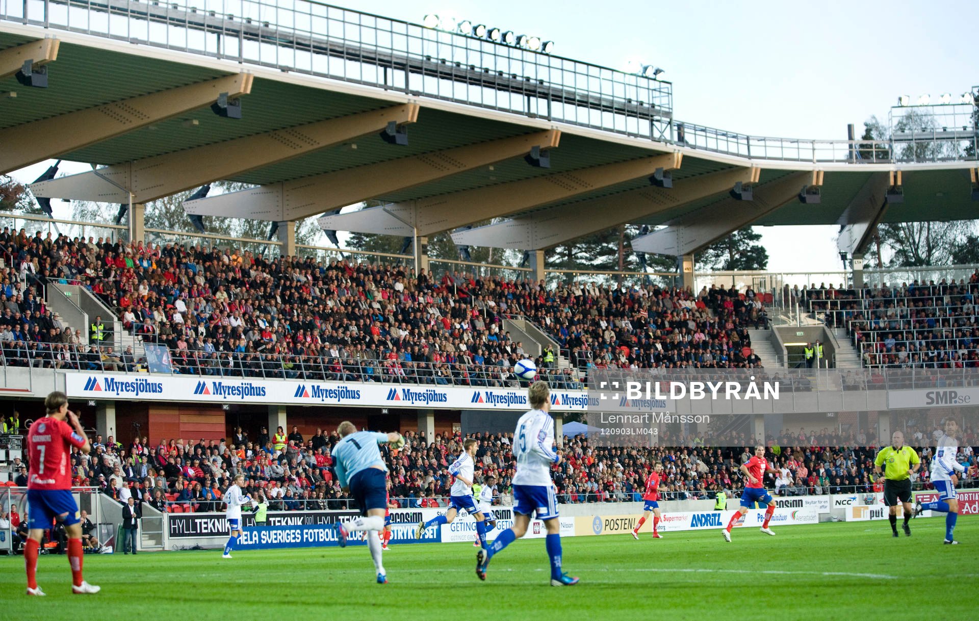 Nya Myresjö arena, läktare, huvudläktare