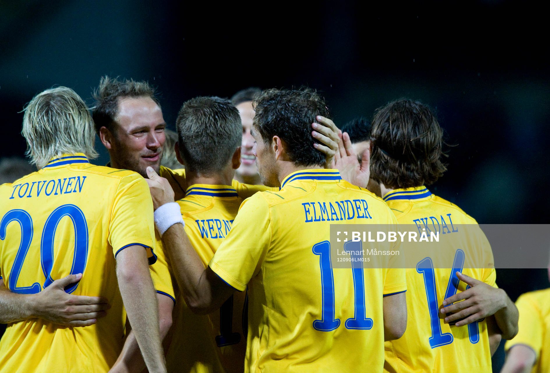 1-0 Johan Elmander, Sverige
