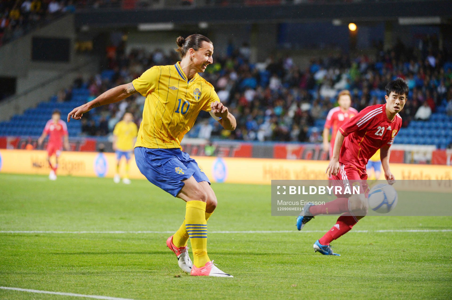 Zlatan Ibrahimovic, Sverige och Xian Yu, Kina