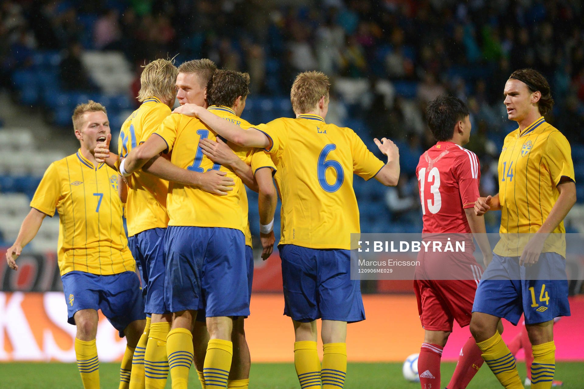  Glädje, jubel efter 1-0 av Johan Elmander.
