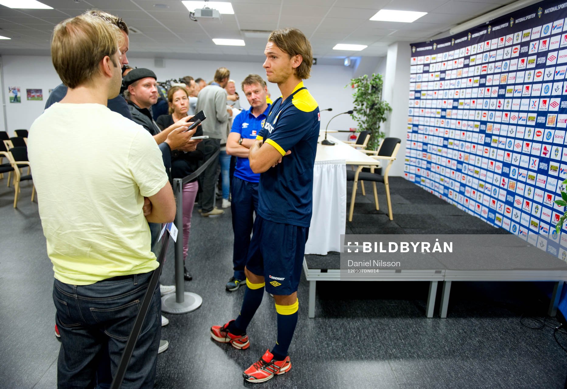 Fotboll, presskonferens