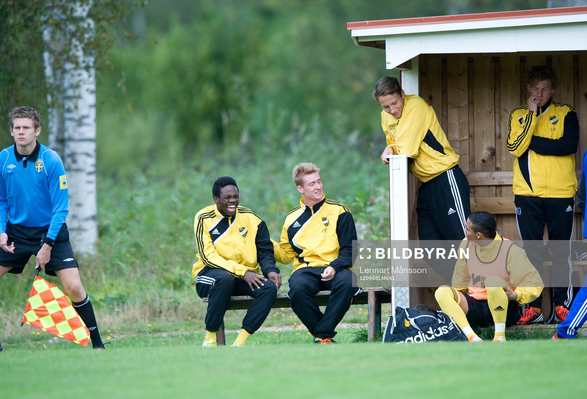 IFK Hässleholms bänk, lagledarbänk