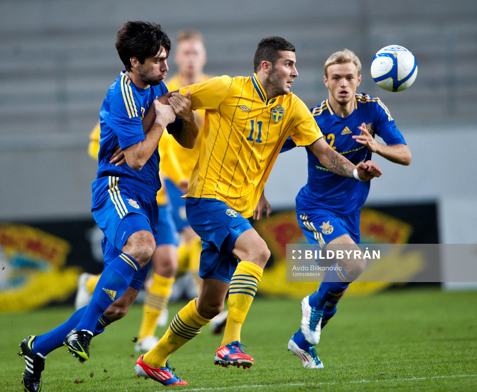 Mikael Ishak, Sverige