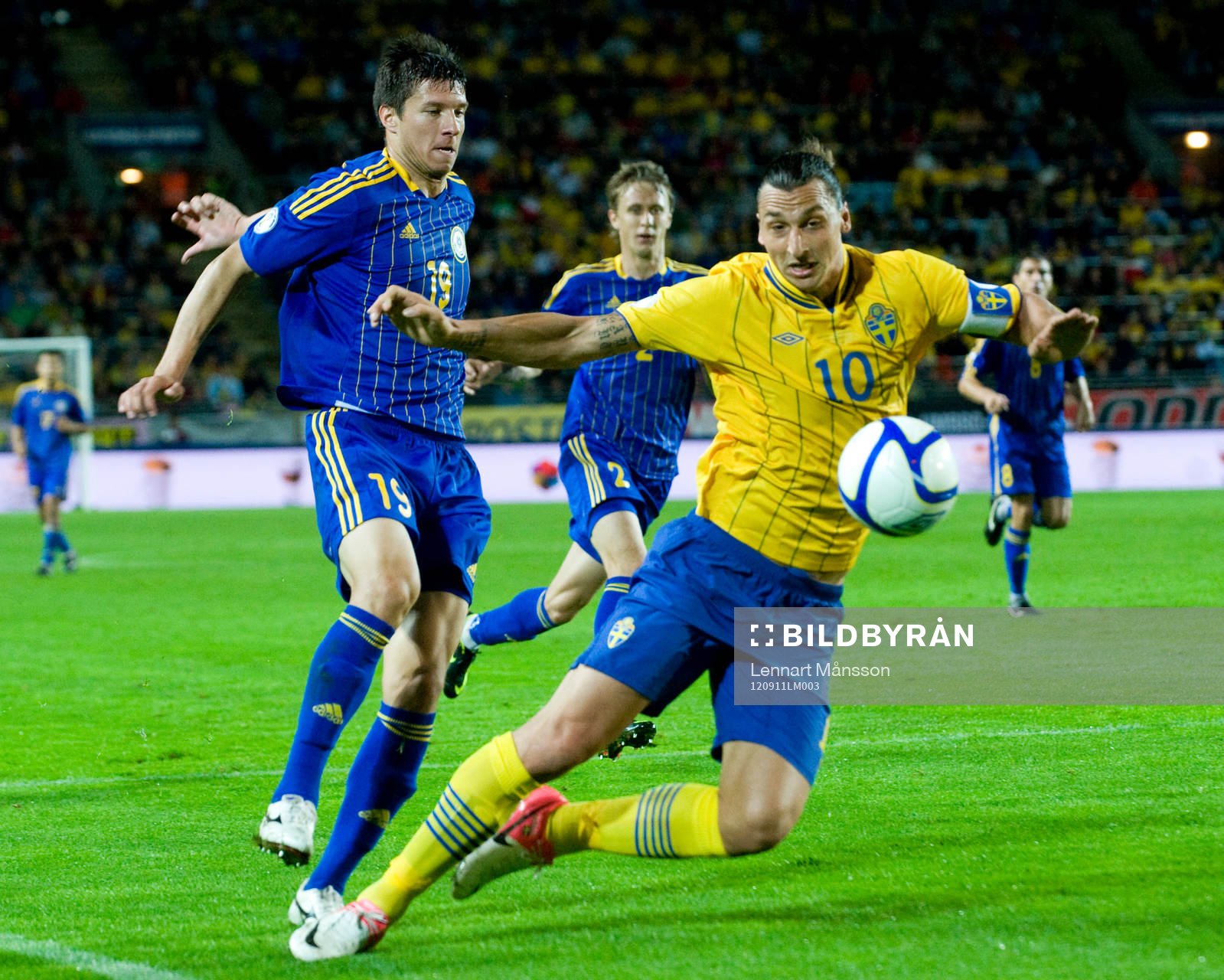 Zlatan Ibrahimovic, Sverige och Victor Dmitrenko, Kazakstan