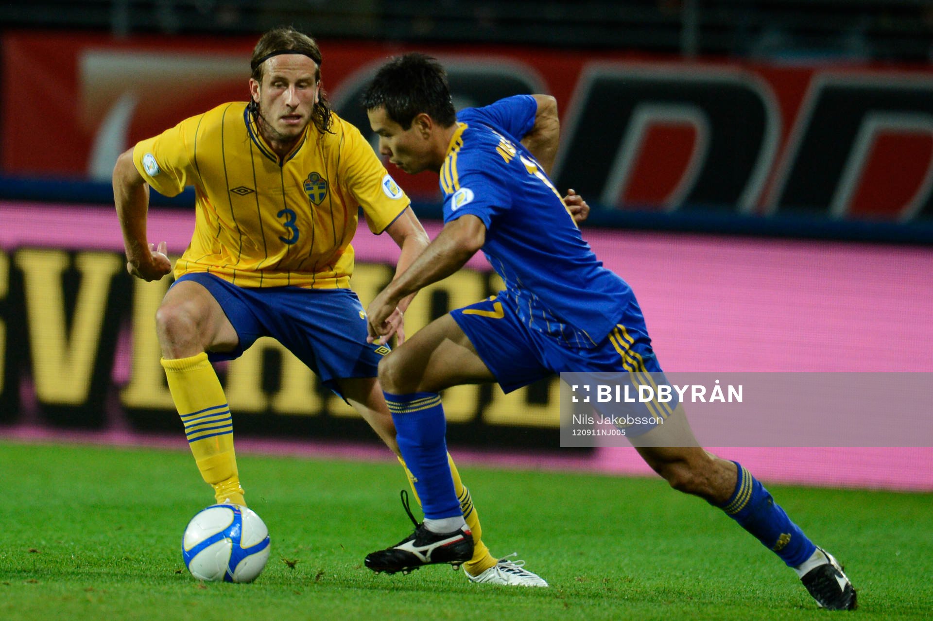 Jonas Olsson, SVerige och Tanath Nousserbayer, Kazakstan