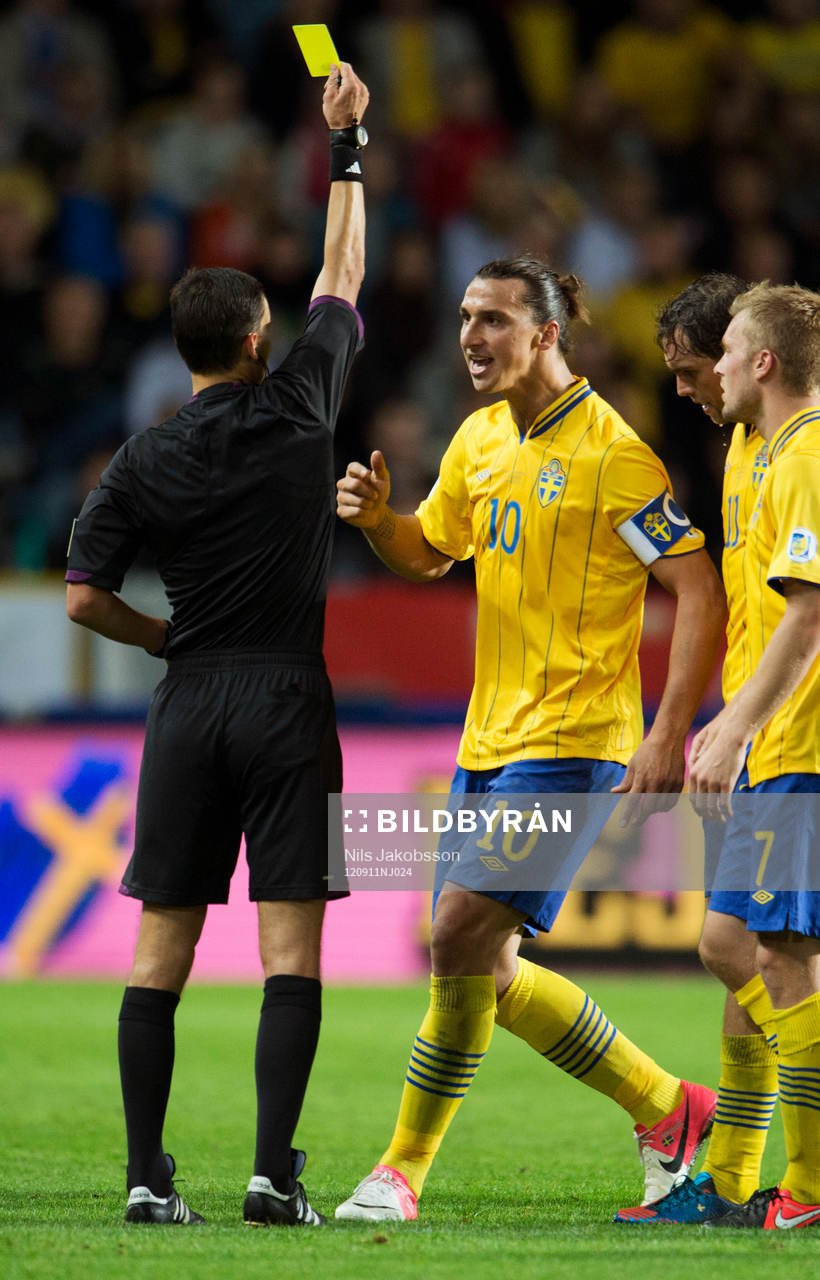 Zlatan Ibrahimovic, Sverige får en varning