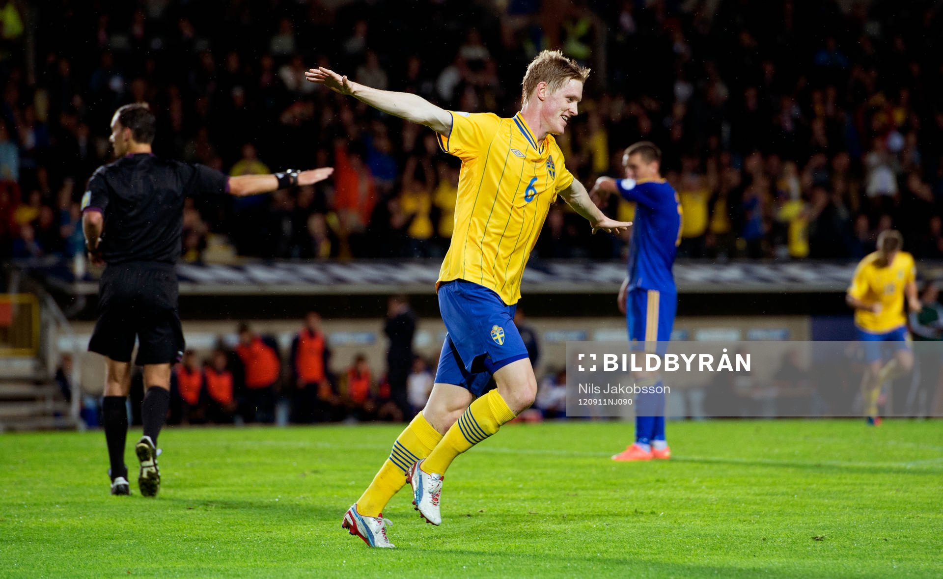Fotboll, VM-kval, Sverige - Kazakstan: Rasmus Elm, Sverige jubel, 1-0.