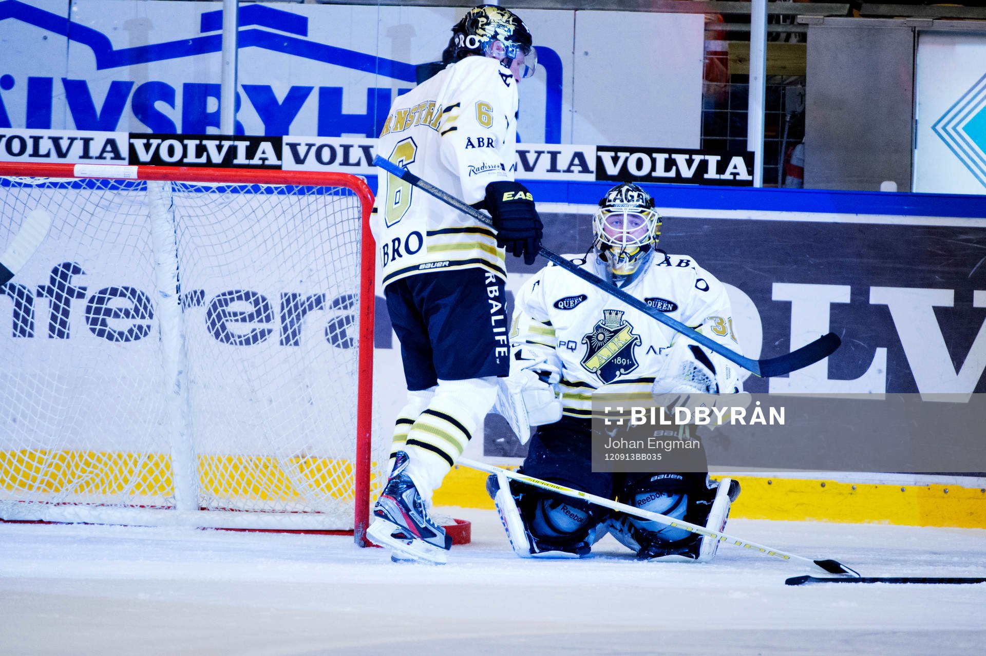 Dick Tärnström och Daniel Larsson, målvakt AIK