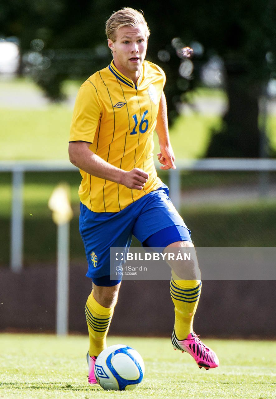 Gustav Engvall, Sverige