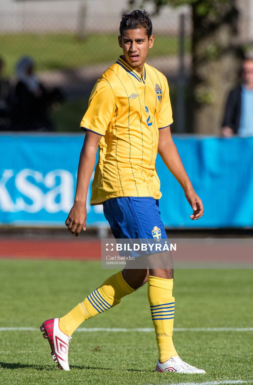 Poya Gambari, Sverige