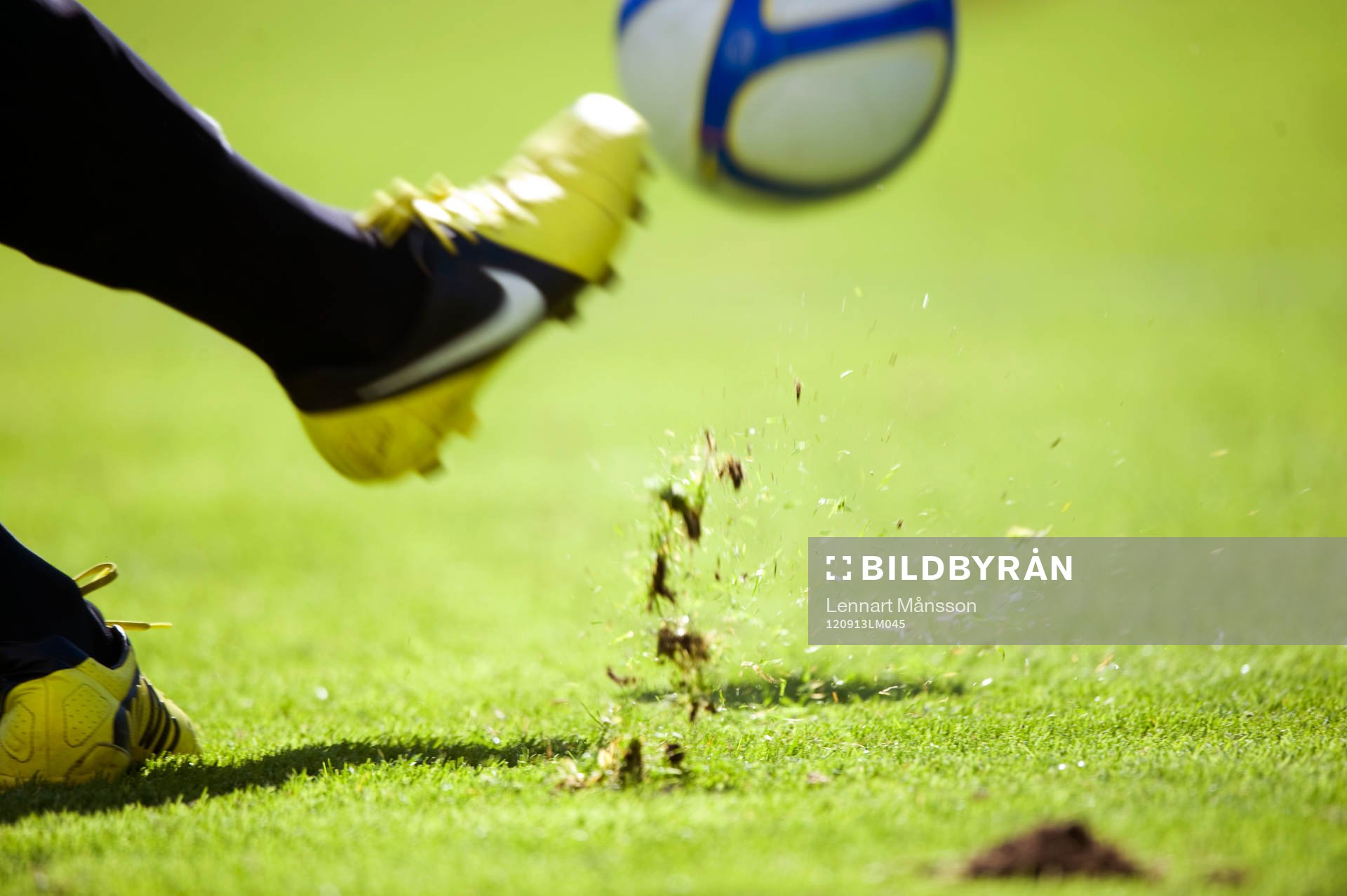 Fot, boll, inspark, fotbollsskor, grästuvor, Nike