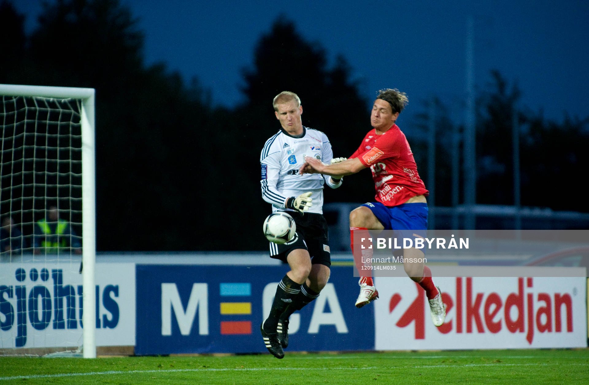 Freddy Söderberg, Öster och Hampus Nilsson, målvakt,