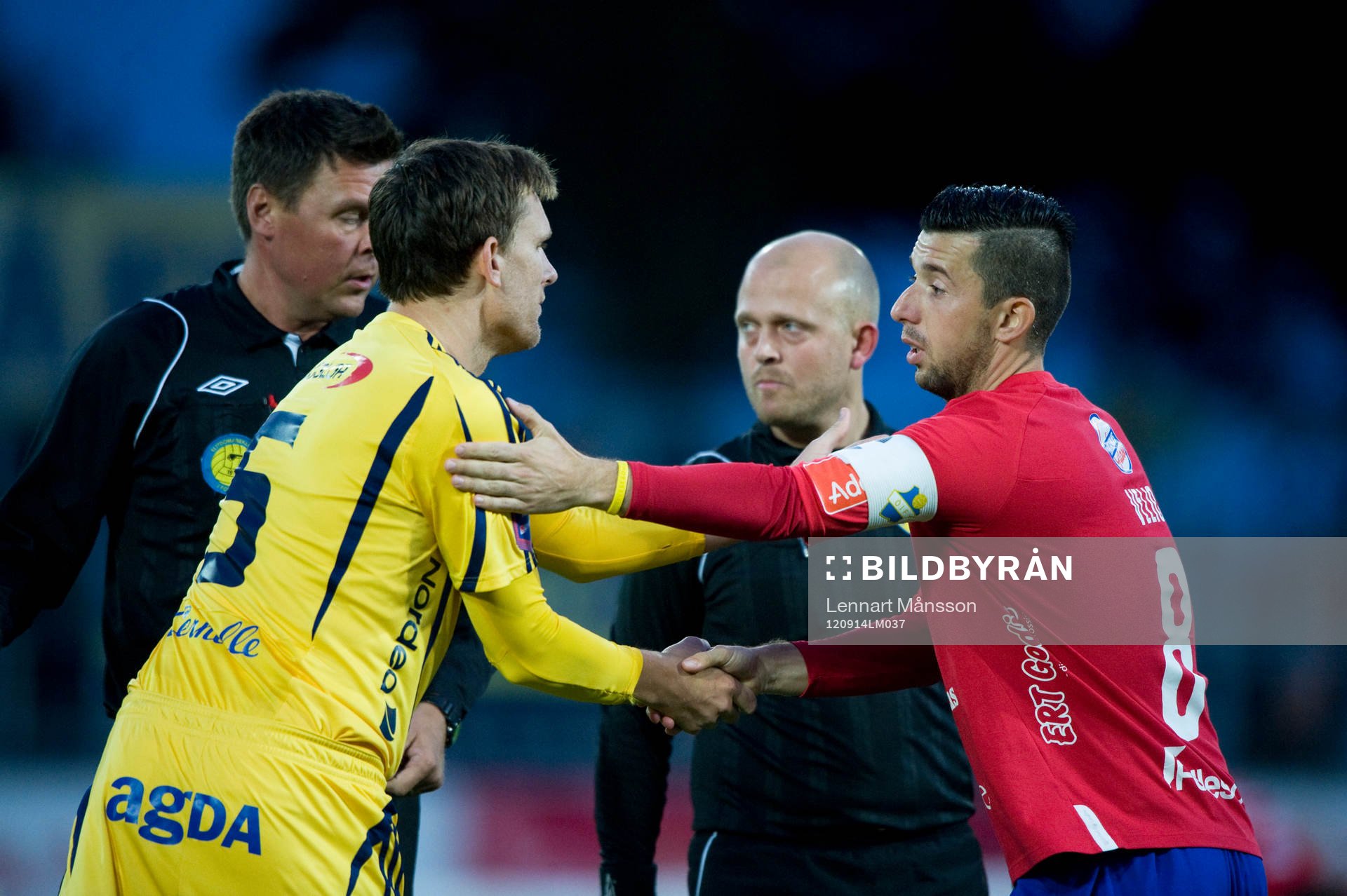 Lottning, handskakning, Marcus Lindberg, lagkapten,