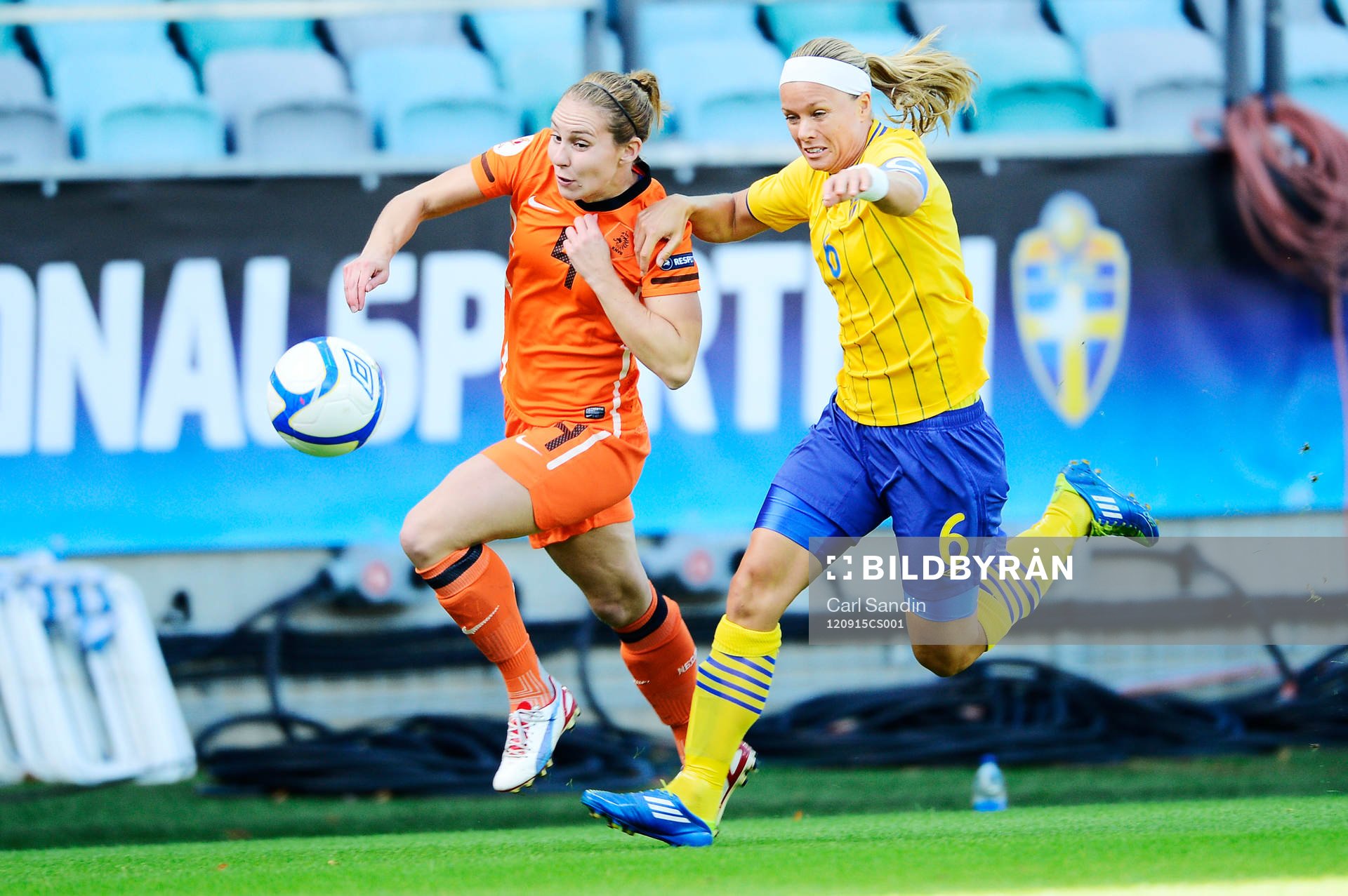 Manon Melis, Holland och Sara Thunebro, Sverige