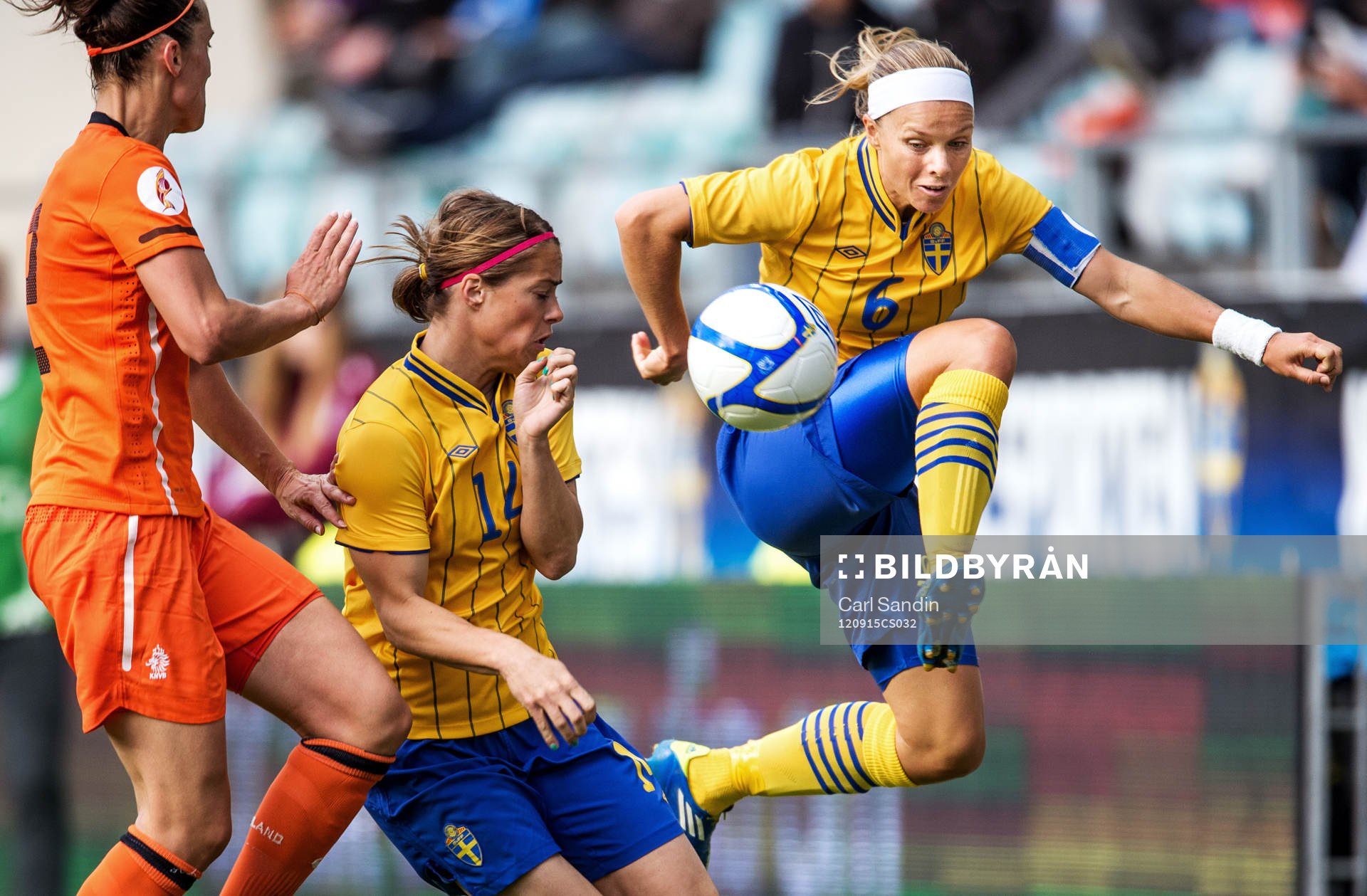 Sara Thunebro, Sverige