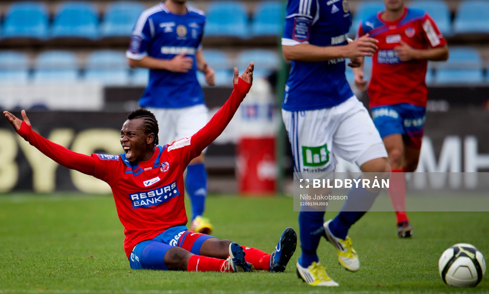 May Mahlangu, Helsingborg, är arg