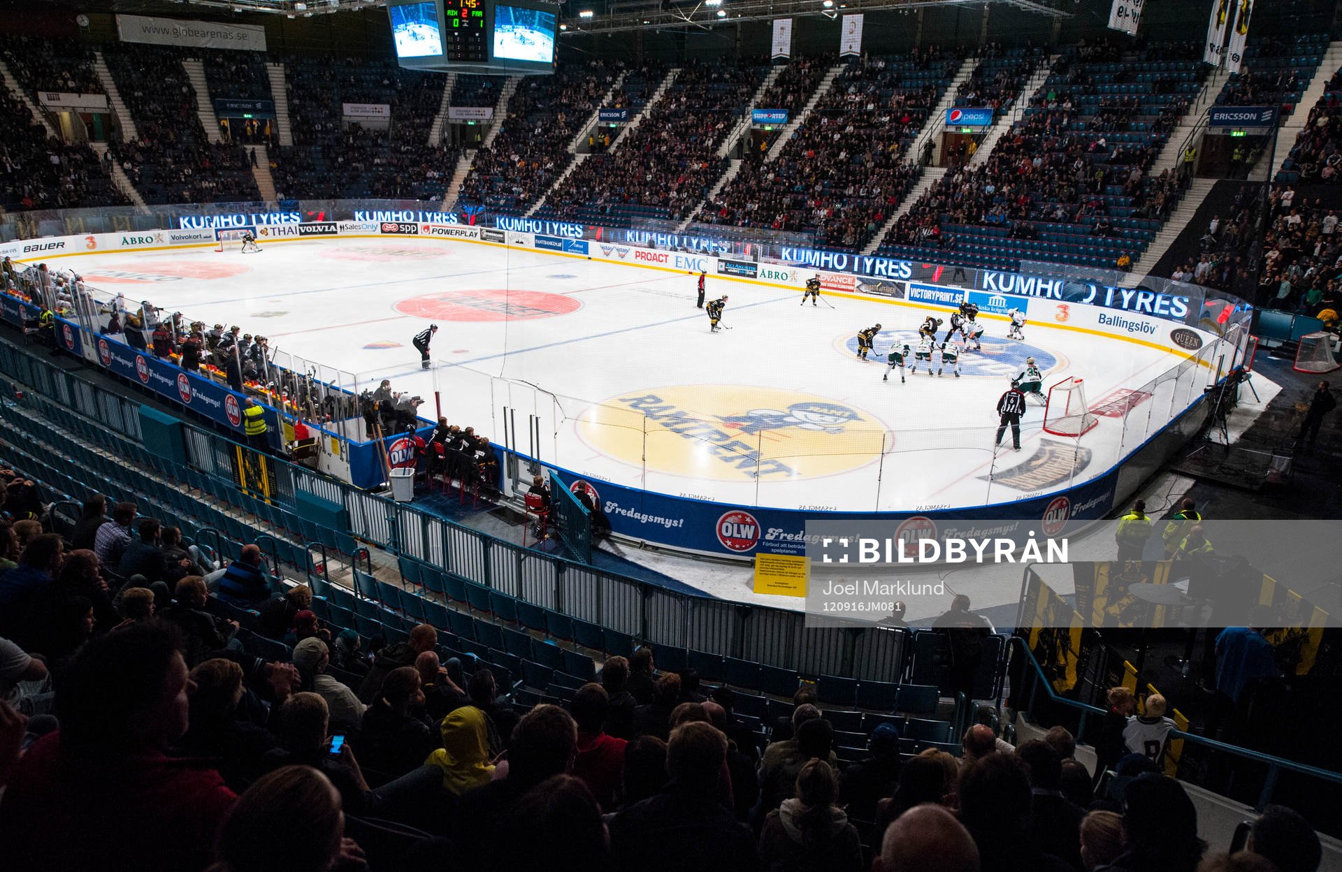 Kumho Tyres, ledskärmar, led, annonsering, Hovet, interiör