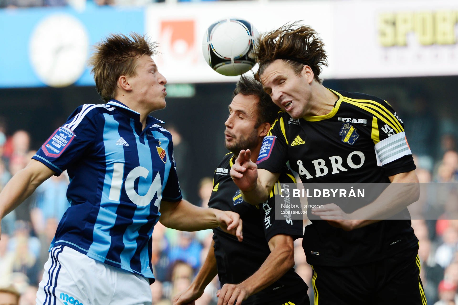 Helgi Danielsson och Nils-Eric Johansson, AIK i nickduell