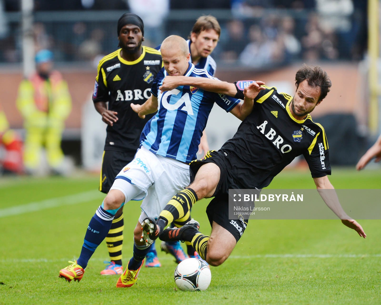 Petter Gustafsson, Djurgården och Helgi Danielsson, AIK