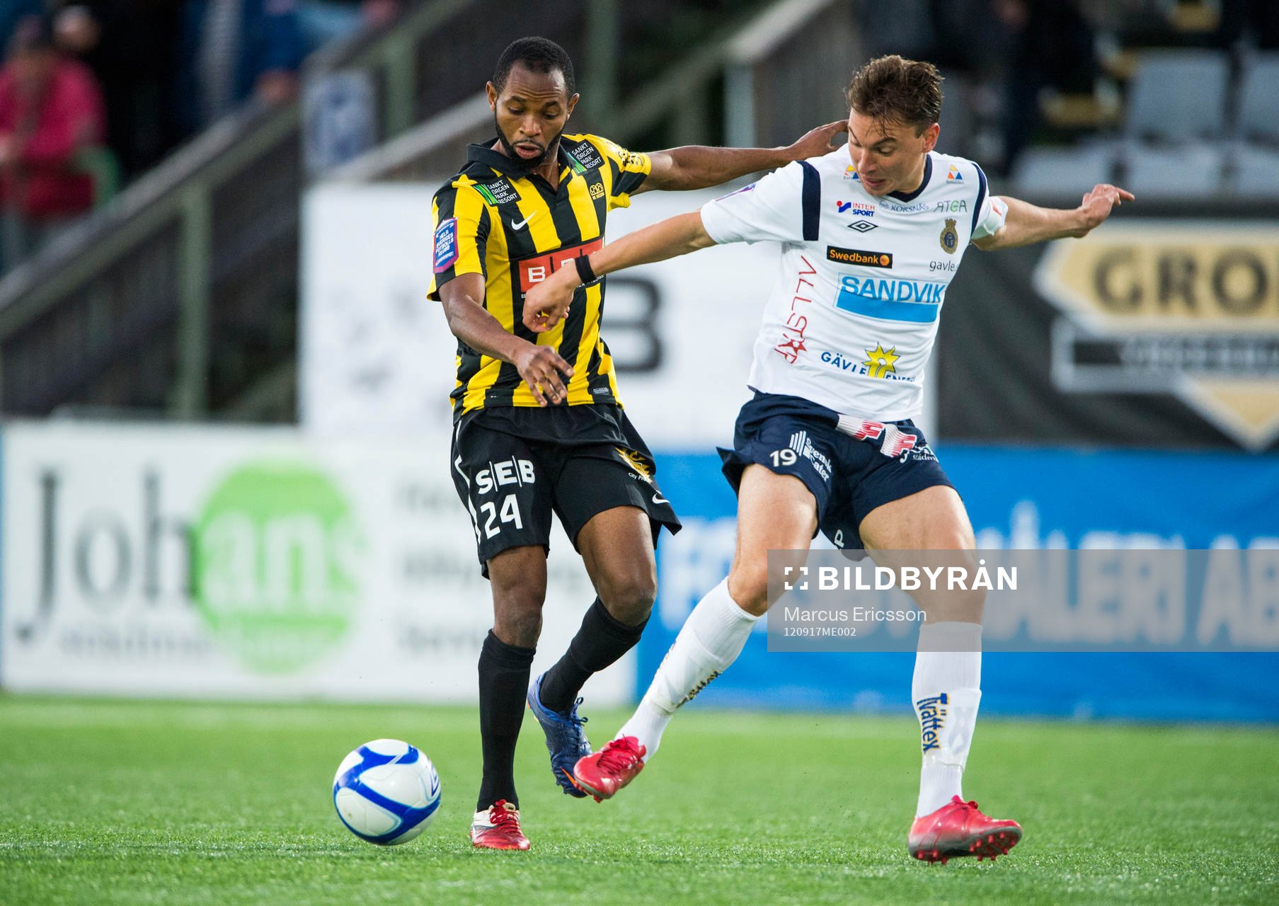 René Makondele Muzola, Häcken och Marcus Hansson, Gefle
