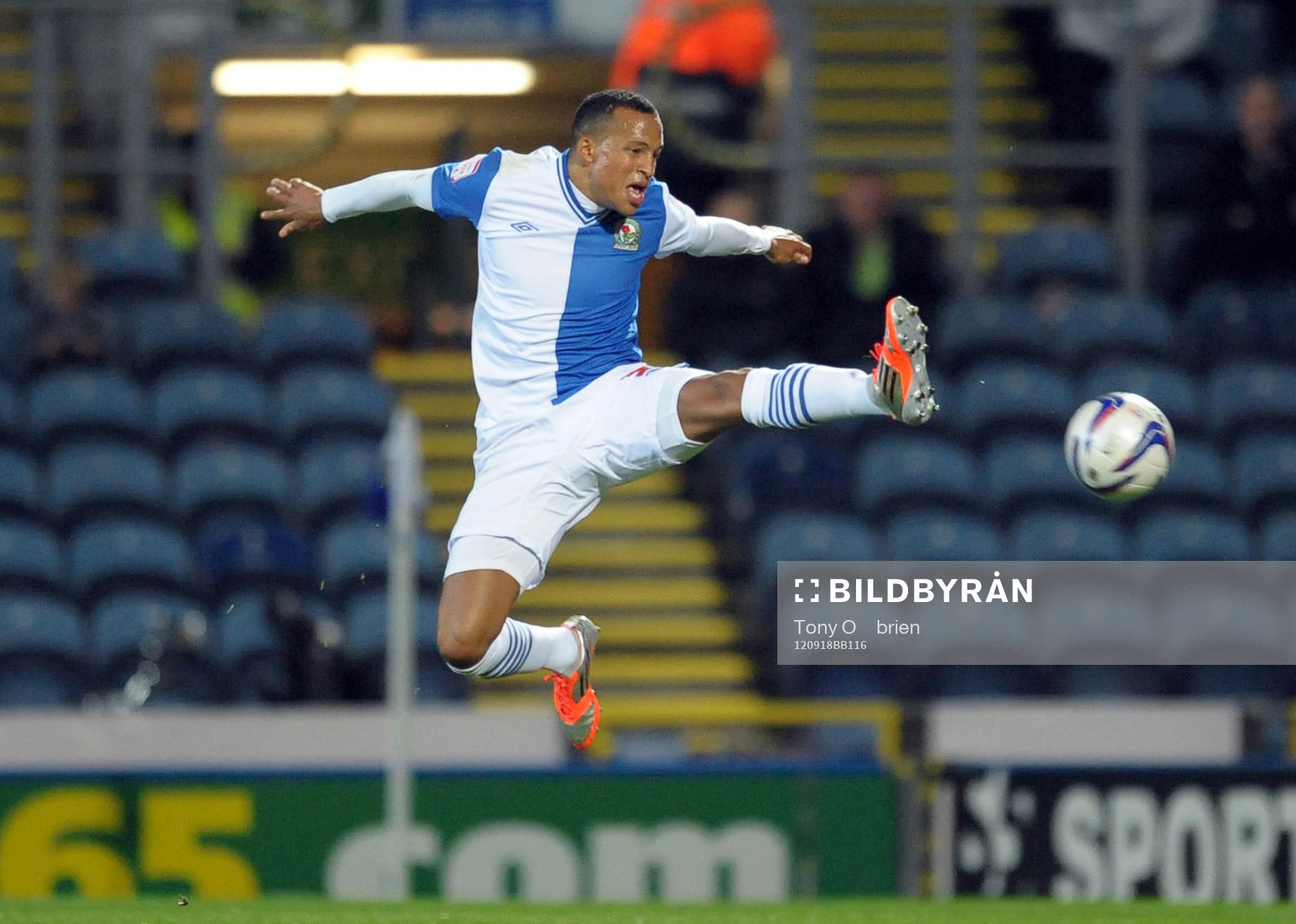 Football - Blackburn Rovers v Barnsley - npower Football