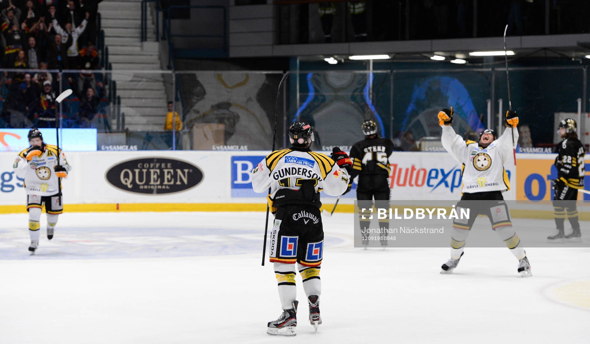 Brynäs Ryan Gunderson (#13),  gör spelet vinnande målet.