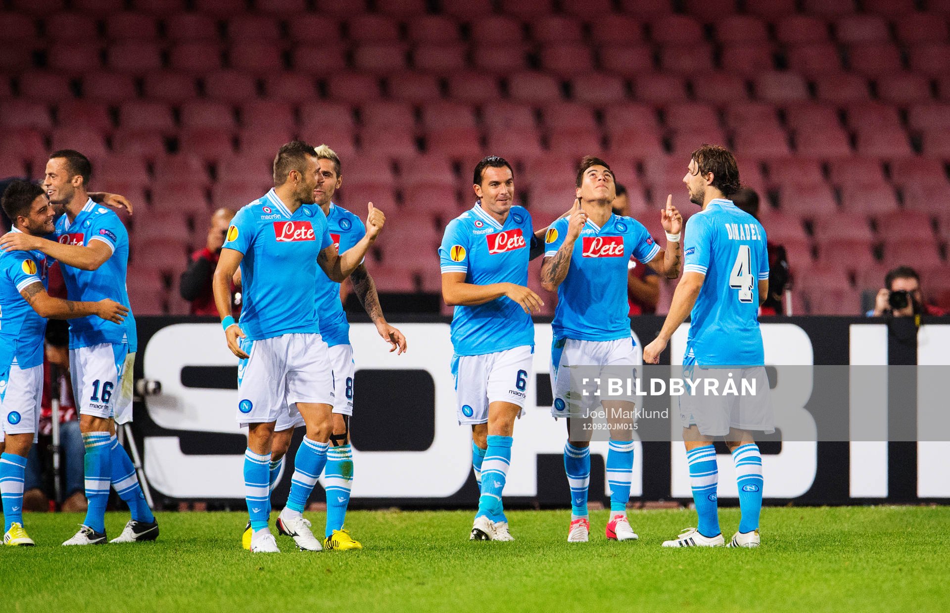 Eduardo Vargas, Napoli, jublar