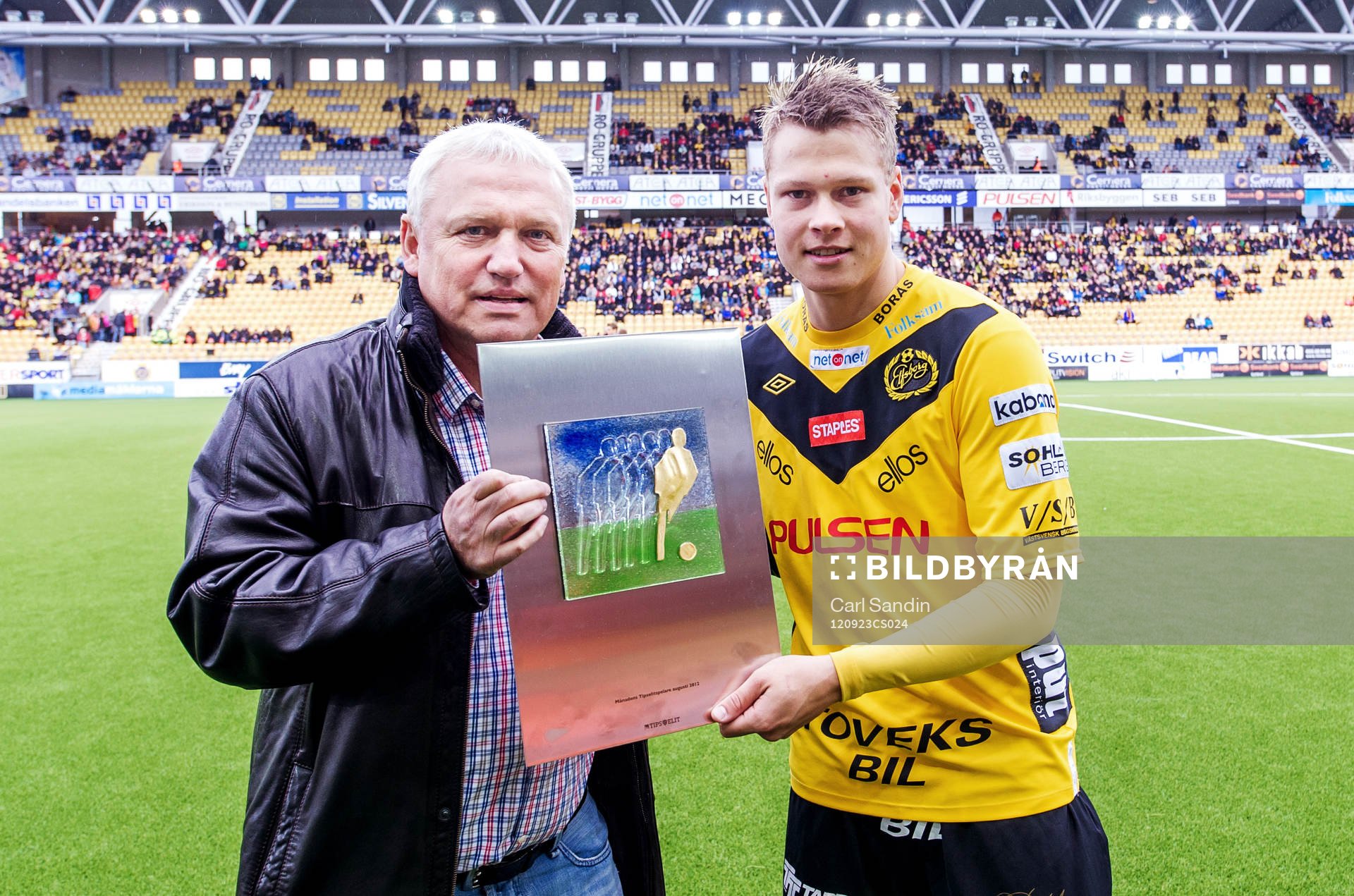 Fotboll, Allsvenskan, Elfsborg - Sundsvall: Viktor Claesson, Elfsborg, får utmärkelsen månades Tipselitspelare av Benno Magnusson från Svenska Spel.