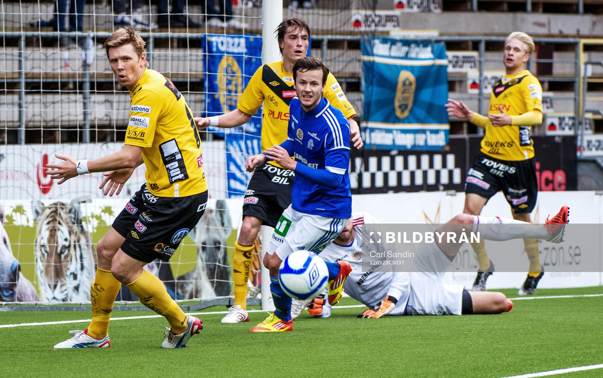 David Elm, Elfsborg ser bollen lämna straffområdet
