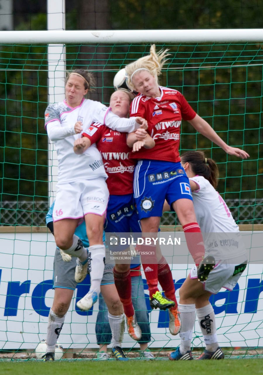 2-2, Mandy Van